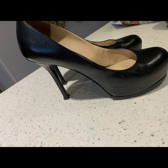 Authentic ysl heels - Picture 4 of 9